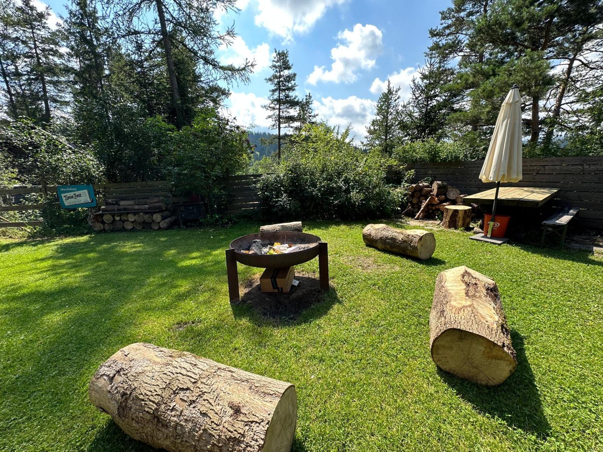 Ferienhaus Im Wald Edelschrott Екстериор снимка