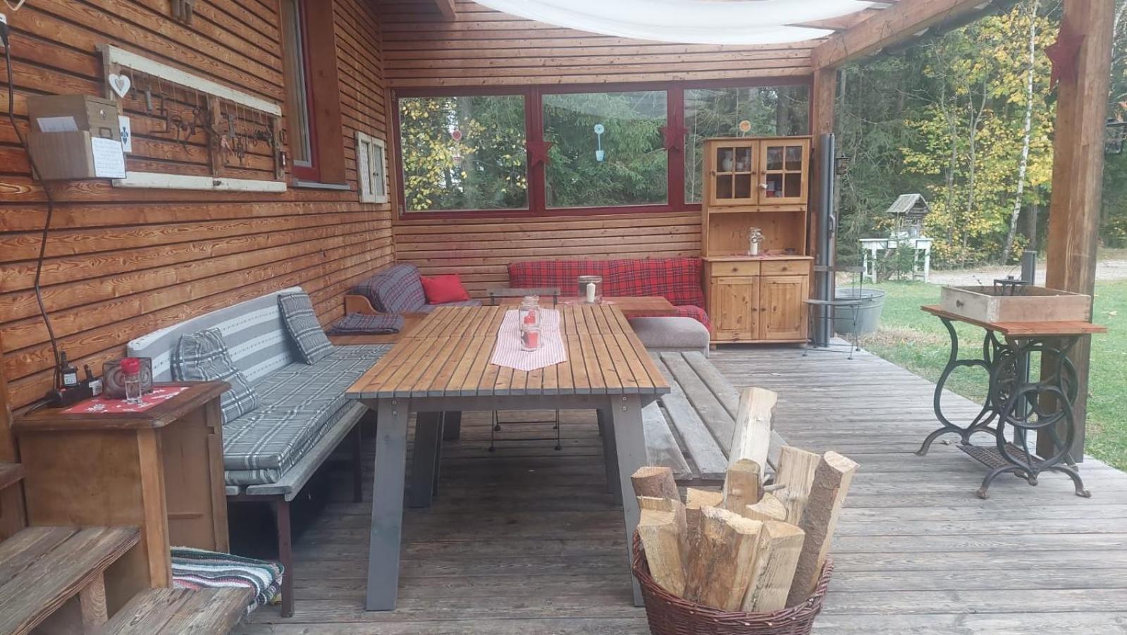 Ferienhaus Im Wald Edelschrott Екстериор снимка