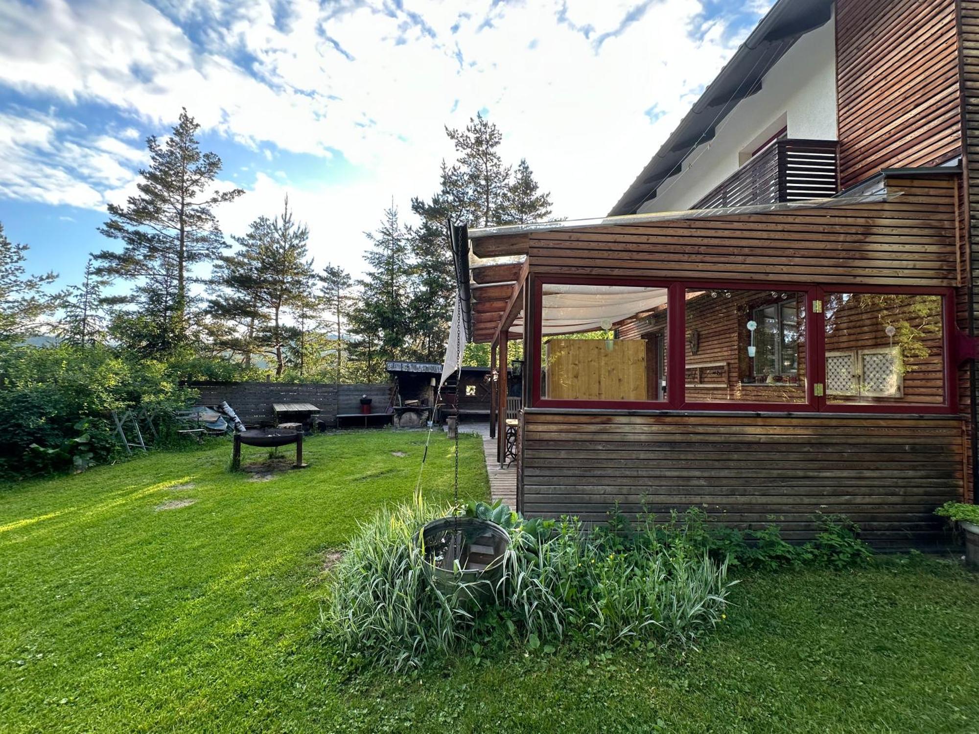 Ferienhaus Im Wald Edelschrott Екстериор снимка