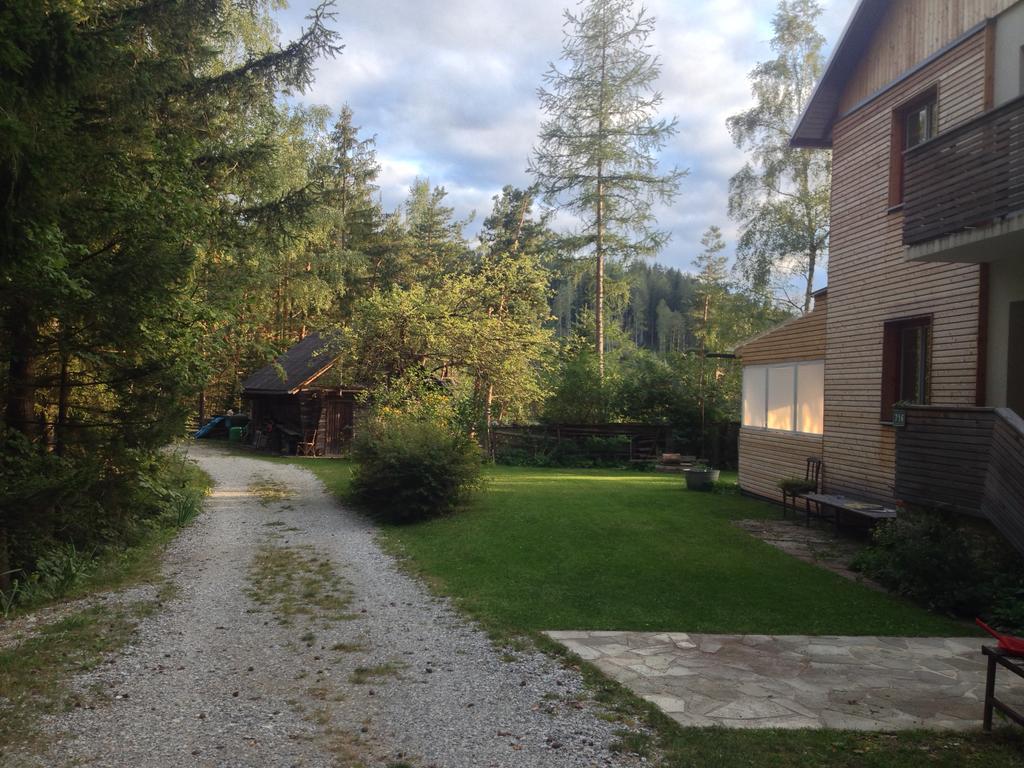 Ferienhaus Im Wald Edelschrott Екстериор снимка